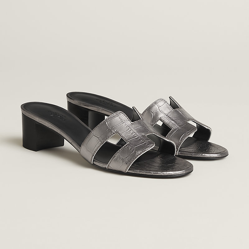 HERMES Vero Cuoio Oasis ミュール（グレー） Oasis sandal - Grey | Hermès USA